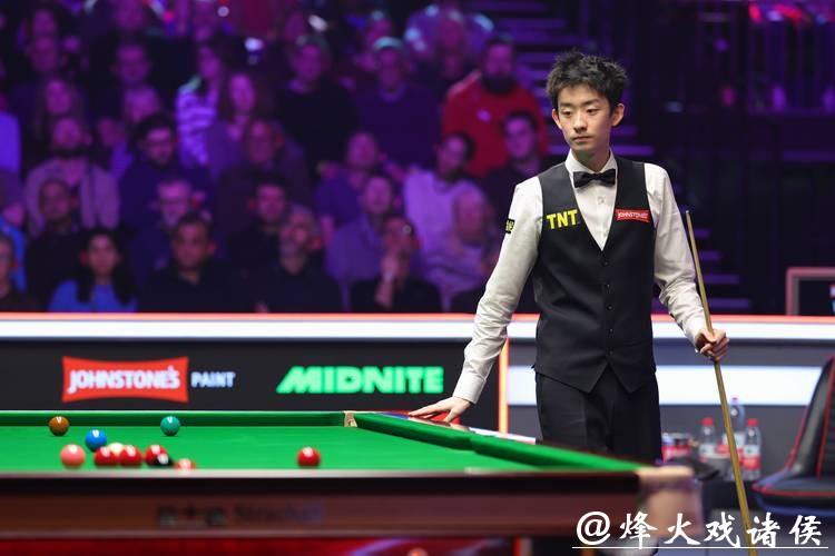吴宜泽晋级斯诺克大师赛四强