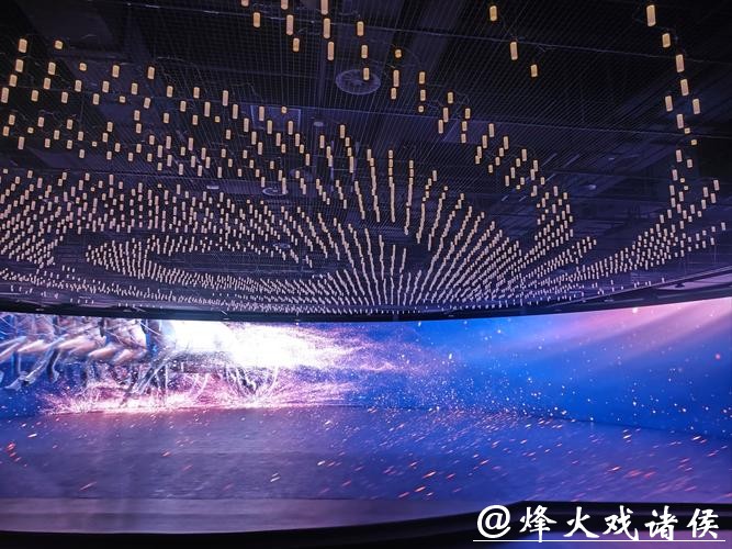 用舞台展现科技的温度 用舞台展现科技的温度